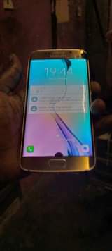 A picture of Nauza samsung s 6 edge aimjui fundi iyo ata mkwaluzo