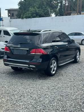 A picture of EXCLUSIVE DEAL M BENZ GLE350 2016 TOKS FULL OPTION SUNROOF