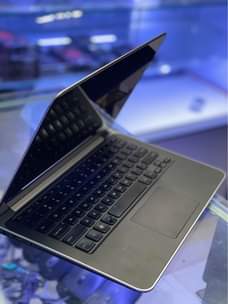 A picture of Dell XPS slim Laptop