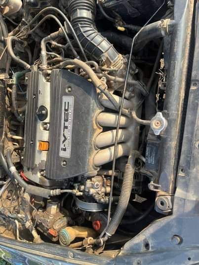 A picture of 2004 HONDA ACCORD EXL