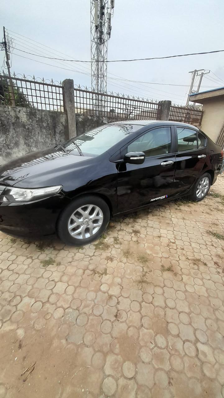 A picture of Honda city 2012 automatic