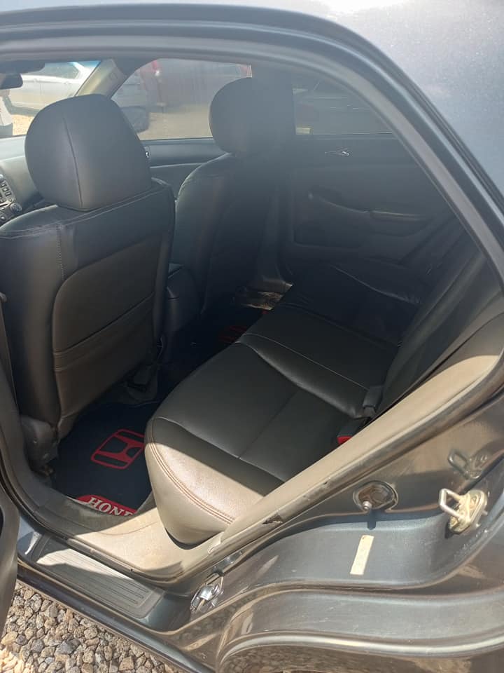 A picture of Honda Accord DC 07