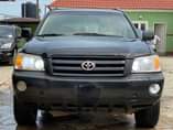 A picture of NEATLY BAKED ON FIRST BODY REGISTERED 2003 MODEL TOYOTA HIGHLANDER
