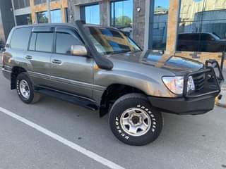 A picture of Land cruiser GX