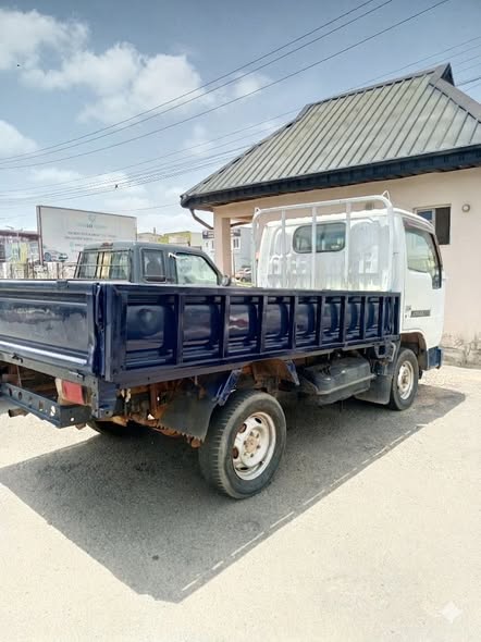 A picture of NISSAN ATLAS TRUCK