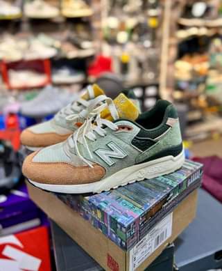 A picture of Shoes