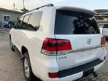 A picture of TOYOTA LANDCRUISER VX V8 UNREGISTERED