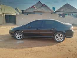 A picture of Peugeot 407 available Automatic transmission Gear selection is perfect Engine