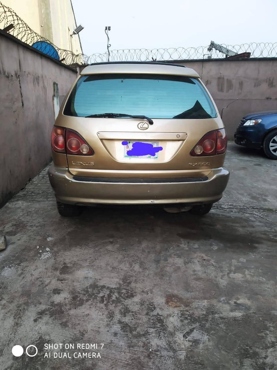 A picture of 2002 Rx 300