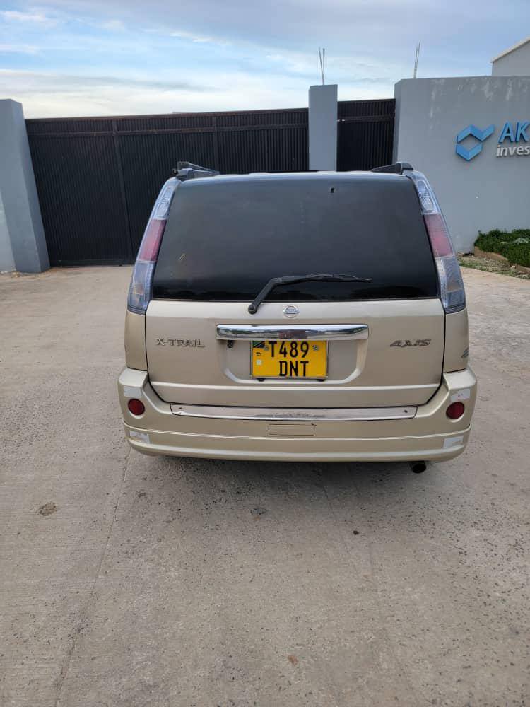 A picture of Nissan Extra