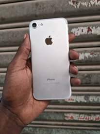 A picture of iPhone 7 Plain 128gb bei 150 000 0655695769 Homebutton haifanyi