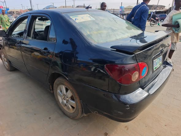 A picture of 05 Corolla sport