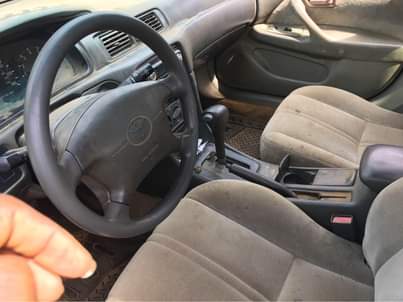 A picture of Dealers alert Used 1999 Toyota Camry pencil light 08103430292