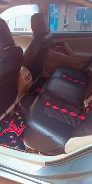 A picture of Distress sale Extra neat Hybrid Toyota Camry 2009 model everything