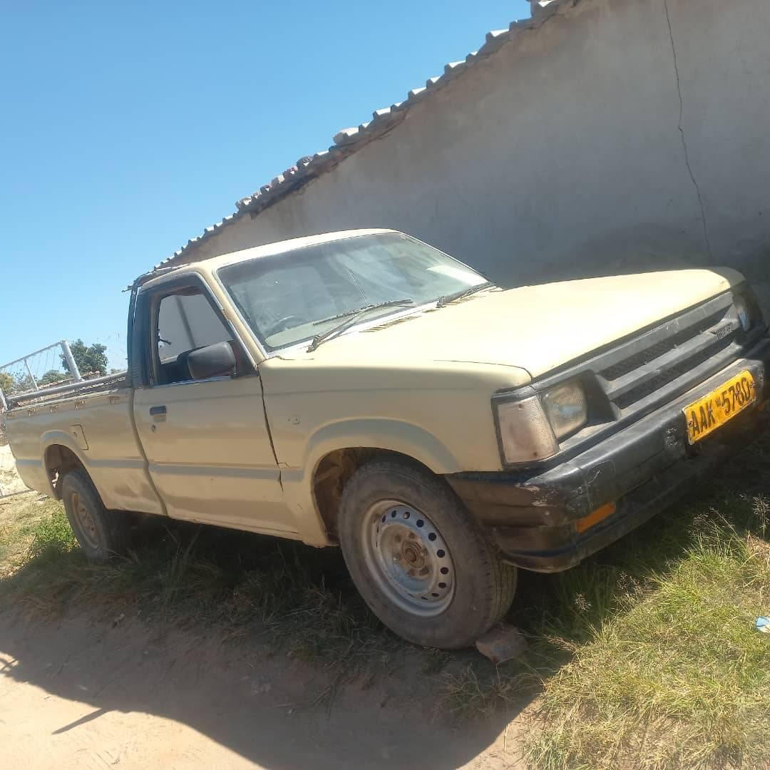 classifieds/cars mazda