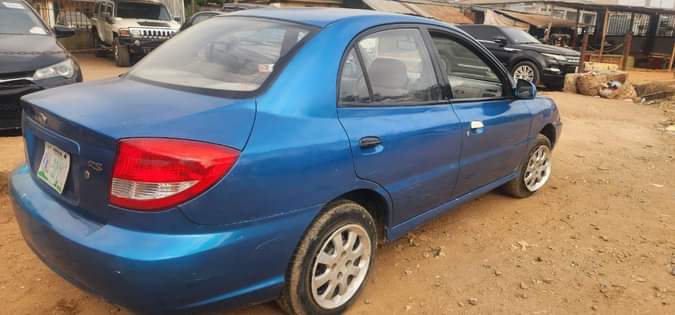 A picture of 2002 Kia Rio For Sale