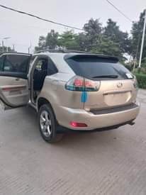 A picture of Lexus rx350