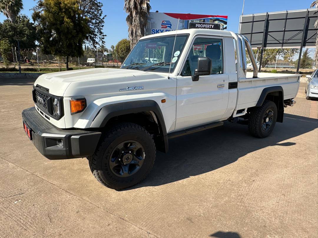 toyota land cruiser