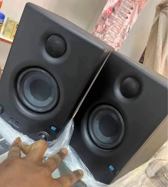 speakers