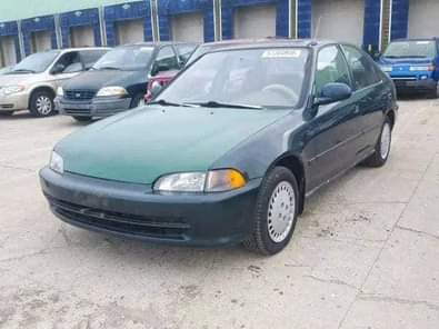 A picture of Honda civic 2000 model for sale 650 000 Vehicle in