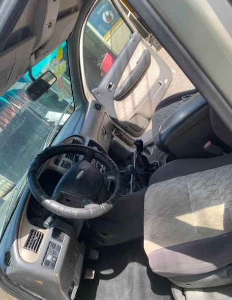 A picture of Clean Used Ford Everest Manual Drive With Auxiliary