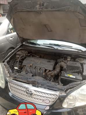 A picture of 2004 corolla for sale Engine is 100 Gear is 100
