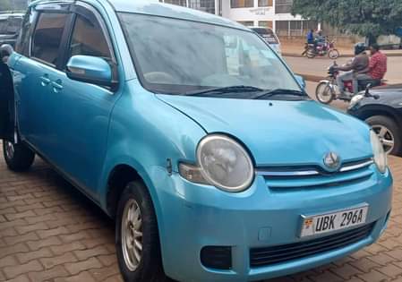 A picture of TOYOTA SIENTA UBK IN PERFECT CONDITION QUICK SALE 16.7M 0708667550