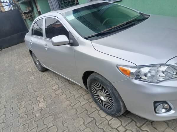 A picture of Best Grade 2012 facelift Toyota Corolla With android screen Open