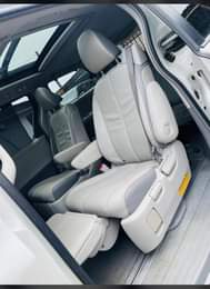 A picture of 2011 Toyota Sienna 14 8m Tokunbo keyless Full option with