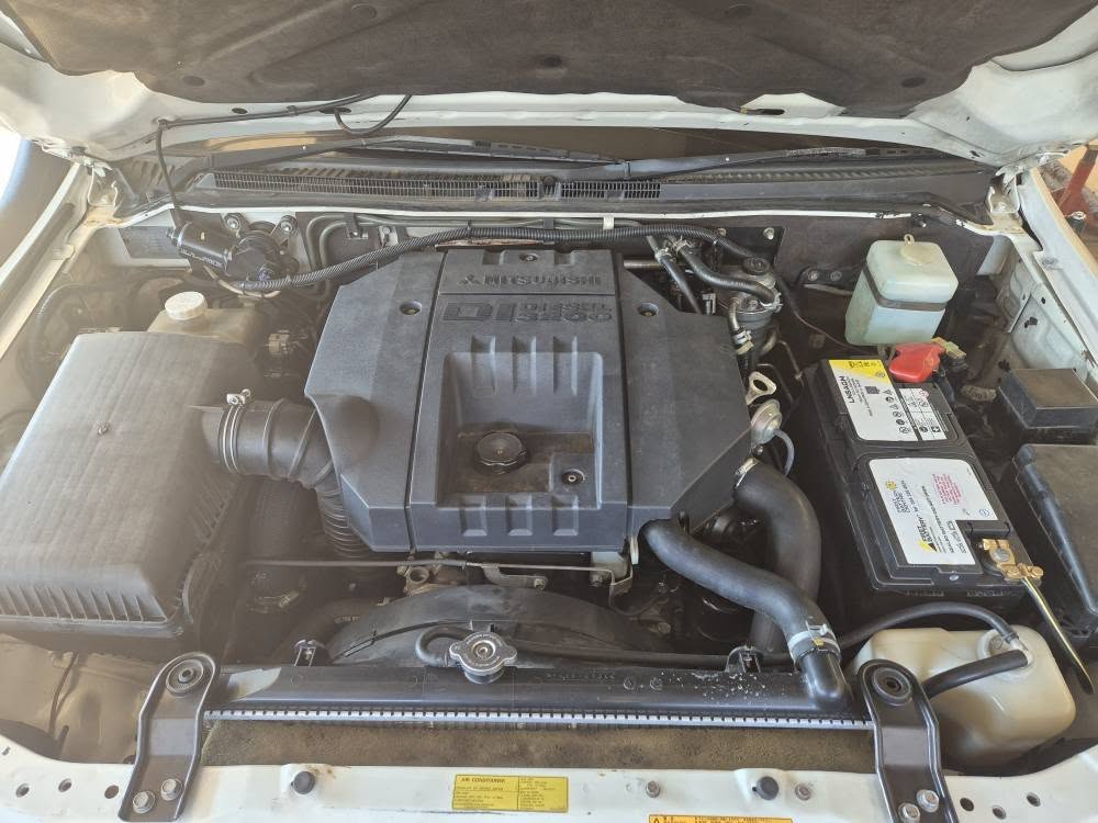 used mitsubishi pajero