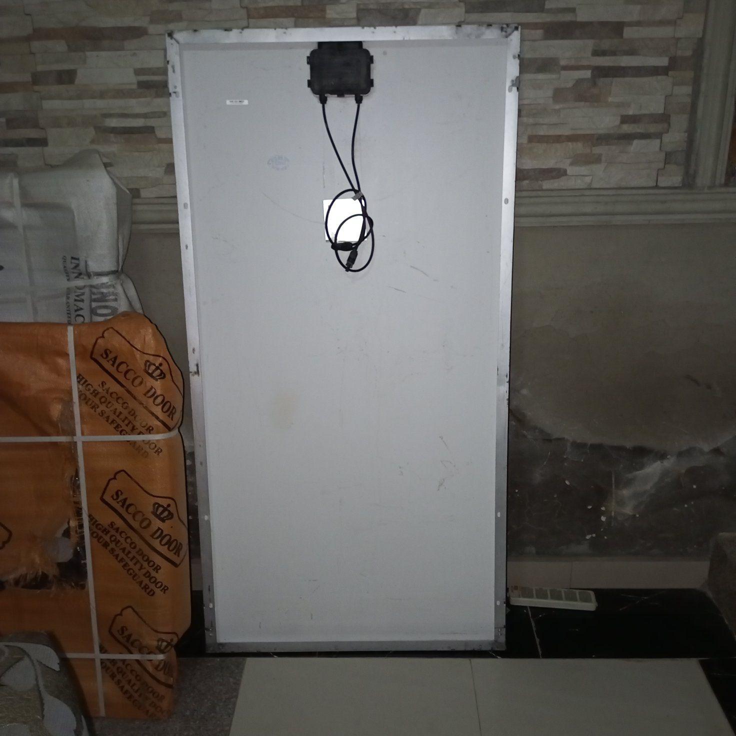 A picture of Solar Panel 200watts