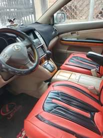A picture of Model Lexus Rx350 Year 2007 Features full features with untouched