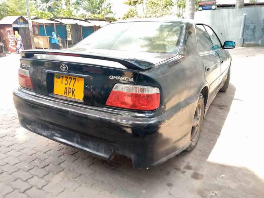 A picture of Toyota chaser avante