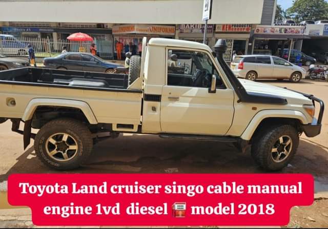 A picture of Land cruiser single cabin