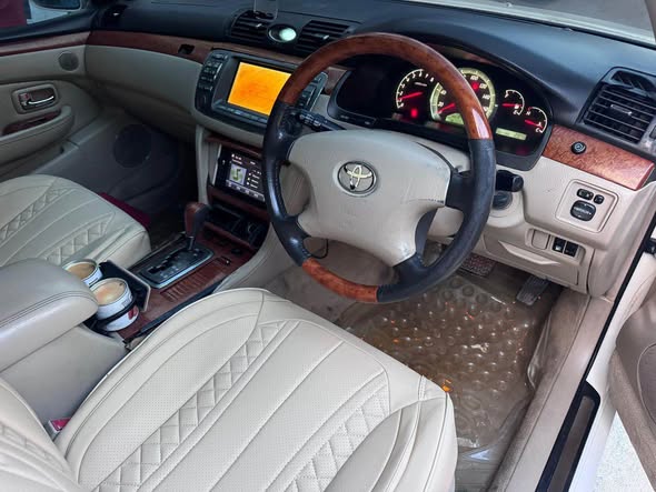 A picture of Toyota brevis on sale price 7 5M0753322015
