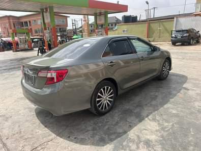 A picture of Reg Toyota Camry 2013 Model Clean Sharp Body Keystart Rev