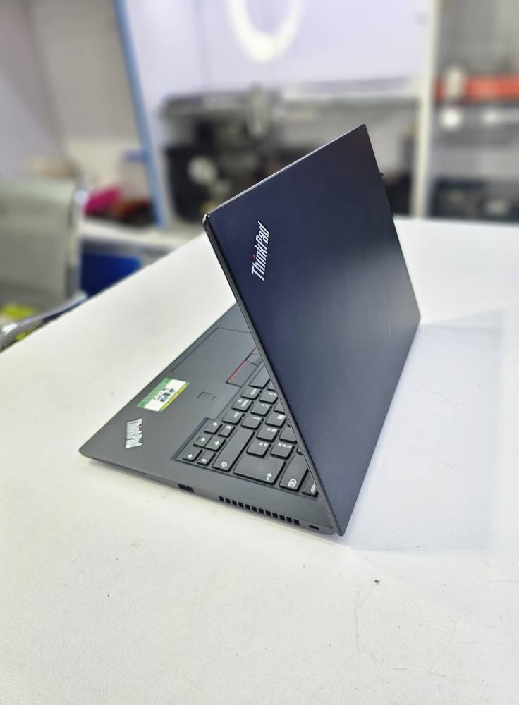 A picture of Lenovo T480s
