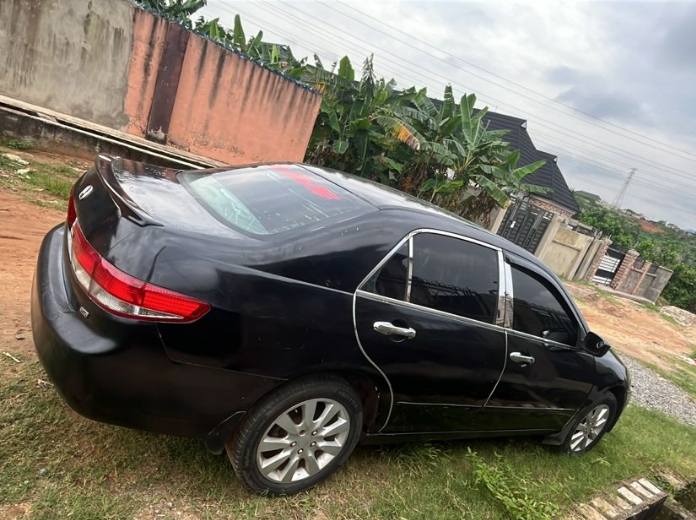 A picture of Honda EOD 2005.