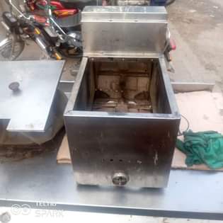 AUTO F.