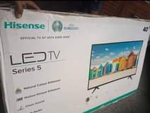 A picture of Hisense led TV inch 40 Full box Tsh 450 000