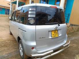 A picture of Sienta ubJ
