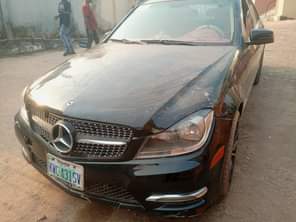 A picture of Distress sale Superstrong E350 2010 model with smoking engine buy