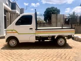 A picture of 2013 Suzuki Suzuki Carry