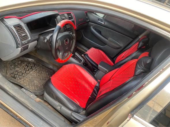 A picture of HONDA ACCORD 2004
