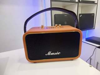 speakers