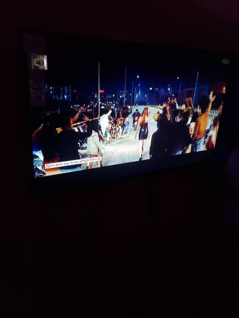 A picture of Selling tv black ark 32inches simply inbox 0740197836