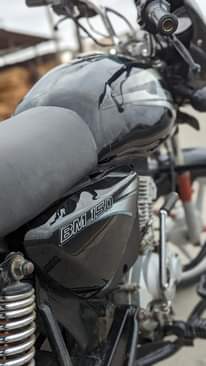 A picture of Boxer cc150