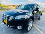 A picture of 2009 TOYOTAVANGUARD DGN WhatsApp call 255 762 483 424 Engine