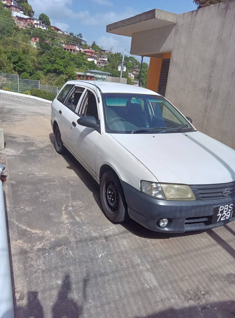 nissan y11