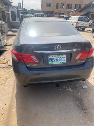 A picture of Lexus es350 2008 model